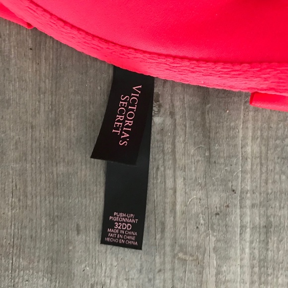 ‼️SOLD‼️Strappy Eyelash Lace Push-up Bra 32DD - Picture 5 of 5